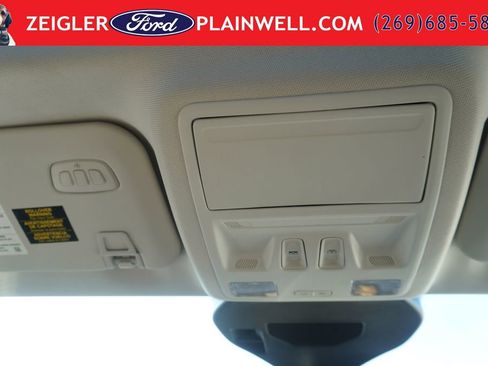 Used 2024 Ford Escape Platinum AWD/4WD image 34