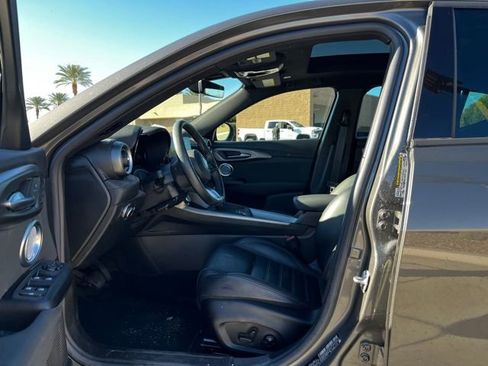 Used 2024 Alfa Romeo Tonale Ti image 15