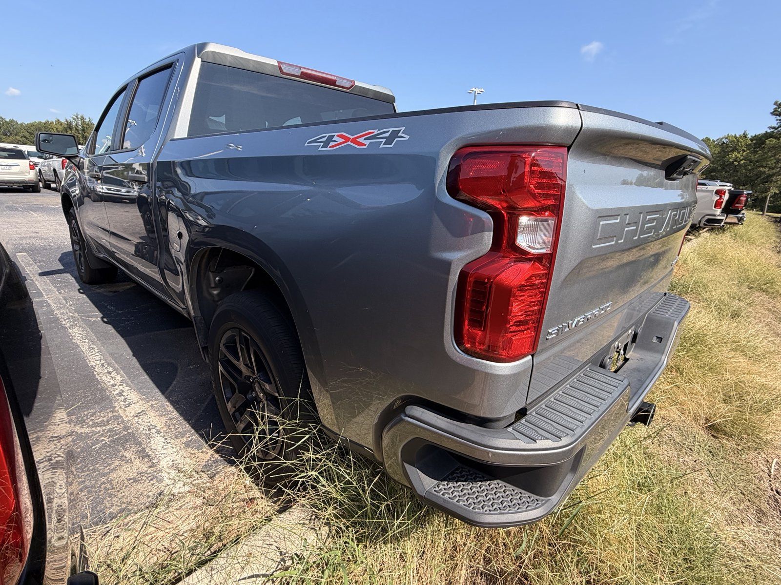 Used 2023 Chevrolet Silverado 1500 Custom AWD/4WD image 8