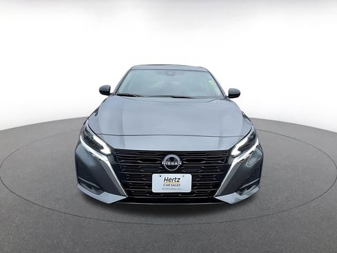 Used 2025 Nissan Altima 2.5 SV image 4