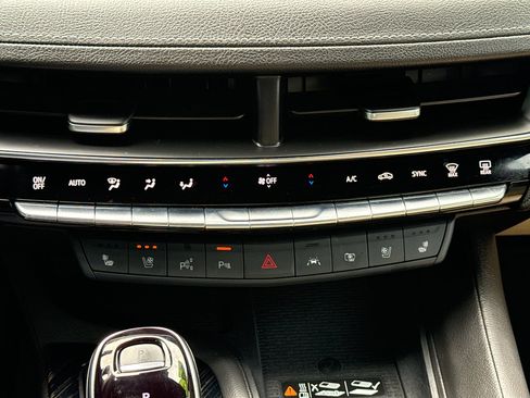Used 2025 Cadillac CT5 Premium Luxury RWD image 32