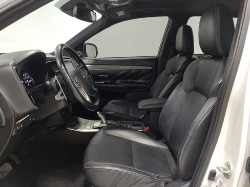 Used 2020 Mitsubishi Outlander SEL image 17