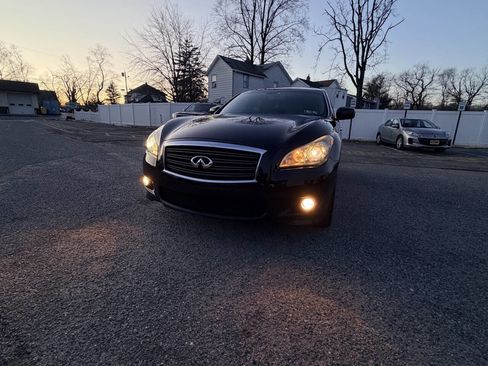 Used 2013 INFINITI M37 x w/ Premium Pkg image 2