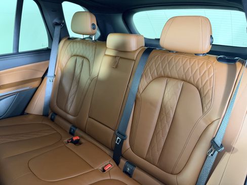 Certified 2025 BMW X5 xDrive40i image 13