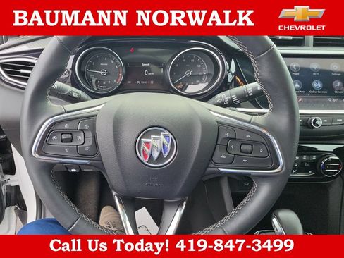 Used 2022 Buick Encore GX Essence w/ Experience Buick Package AWD/4WD image 40