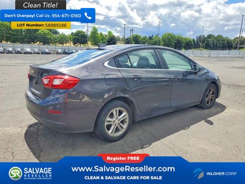 Used 2017 Chevrolet Cruze LT FWD image 4
