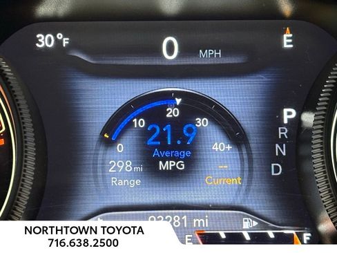 Used 2019 Jeep Cherokee Limited image 25