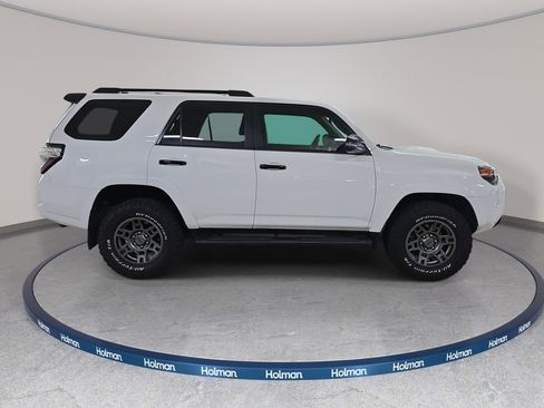 Used 2020 Toyota 4Runner Venture w/ Moonroof Package image 6