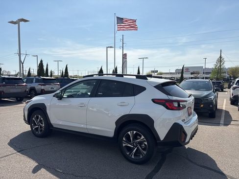 Used 2026 Subaru Crosstrek 2.0i Premium image 6