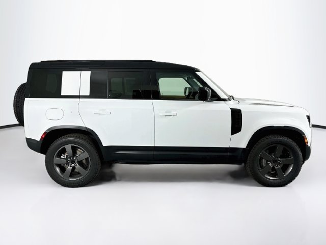 New 2026 Land Rover Defender 110 S AWD/4WD image 4