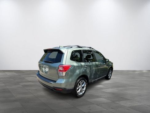 Used 2018 Subaru Forester 2.5i Touring AWD/4WD image 6
