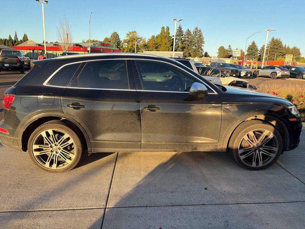 Used 2018 Audi SQ5 Premium Plus w/ Navigation Package AWD/4WD image 3