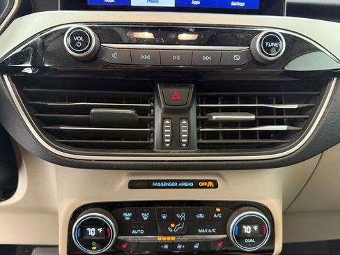 Used 2021 Ford Escape SEL image 14