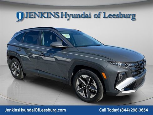 New 2025 Hyundai Tucson SEL image 1