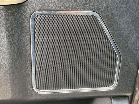 Used 2018 Ford F150 Lariat w/ Equipment Group 502A Luxury AWD/4WD image 24