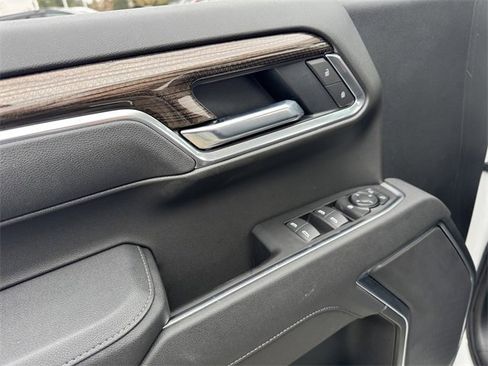 New 2026 Chevrolet Silverado 1500 LT w/ LPO, Dark Essentials Package image 18