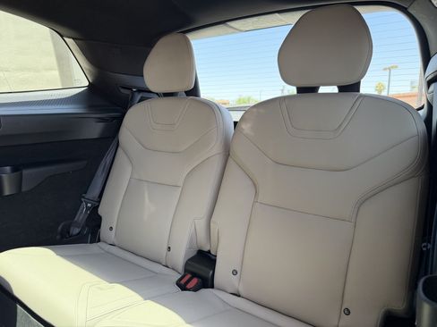 Used 2025 Volvo EX90 Plus AWD/4WD image 33