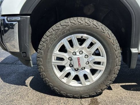 Used 2024 GMC Sierra 2500 SLT AWD/4WD image 15