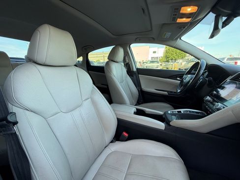 Used 2020 Honda Insight Touring image 19