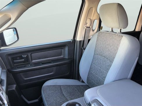 Used 2020 RAM 1500 Express w/ Express Value Package AWD/4WD image 13