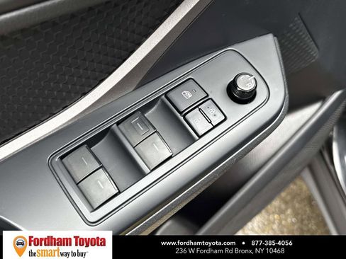 Used 2021 Toyota C-HR LE image 17