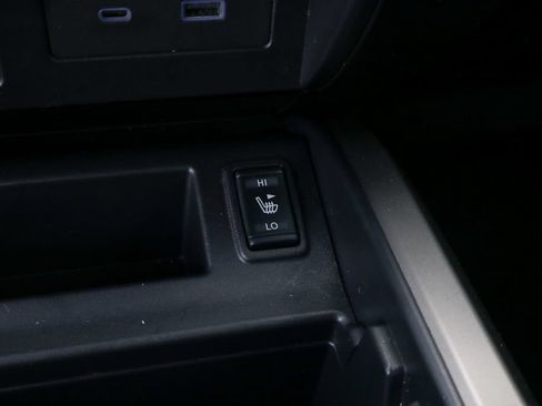 Used 2024 Nissan Titan SV w/ SV Bronze Edition Package AWD/4WD image 34