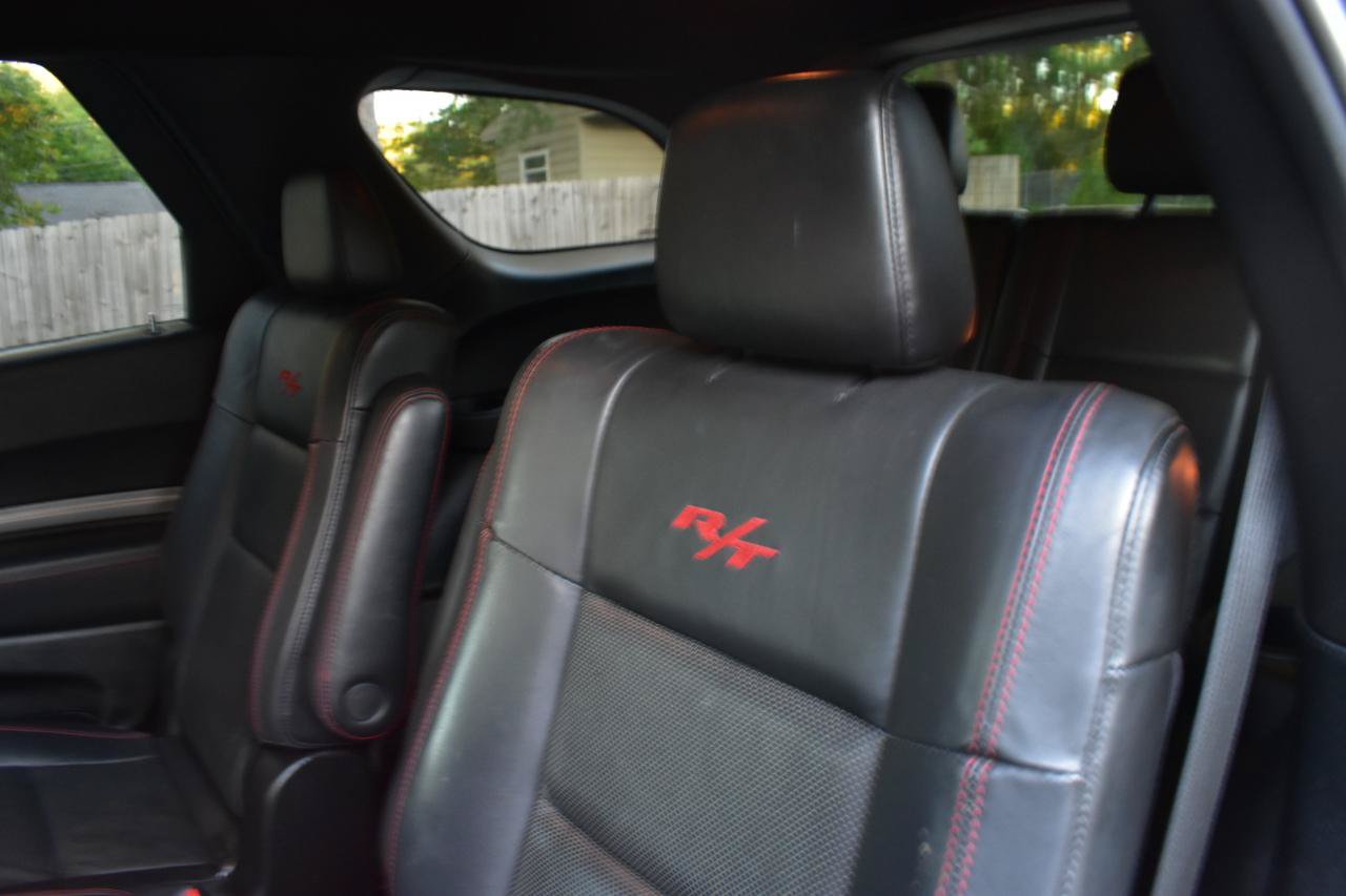 Used 2018 Dodge Durango R/T w/ Technology Group AWD/4WD image 16