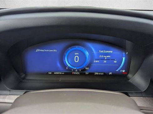 Used 2024 Ford Explorer Platinum w/ Technology Package image 11