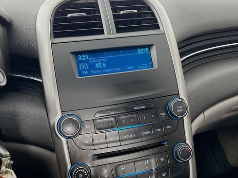 Used 2014 Chevrolet Malibu LS FWD image 16