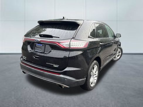Used 2017 Ford Edge Titanium w/ Equipment Group 301A AWD/4WD image 4