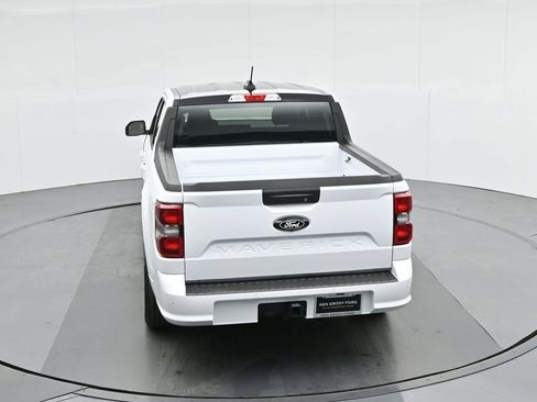 New 2025 Ford Maverick Lobo image 40
