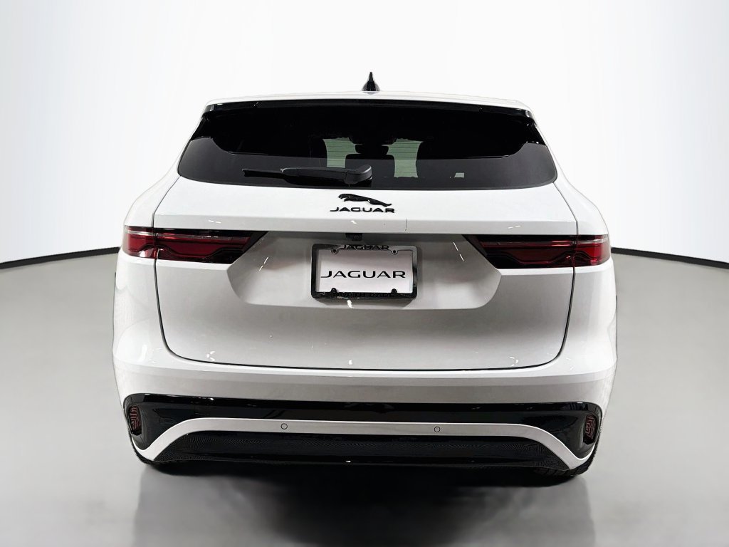 Used 2025 Jaguar F-PACE R-Dynamic S AWD/4WD image 6