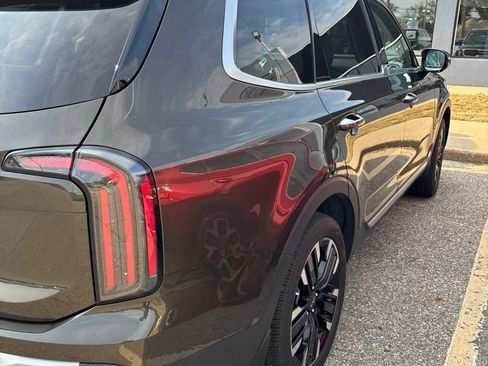 Used 2023 Kia Telluride SX FWD image 10