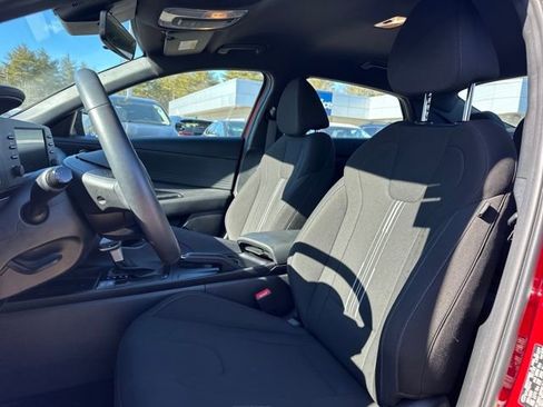 Certified 2025 Hyundai Elantra Sport image 14
