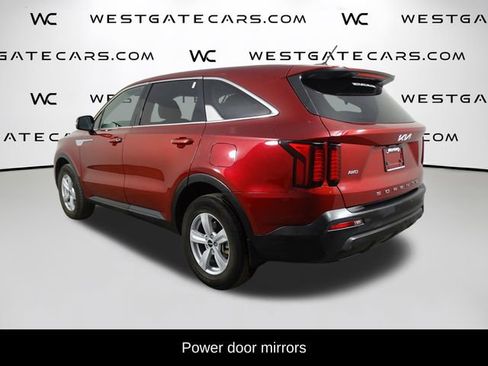 Used 2022 Kia Sorento LX image 5