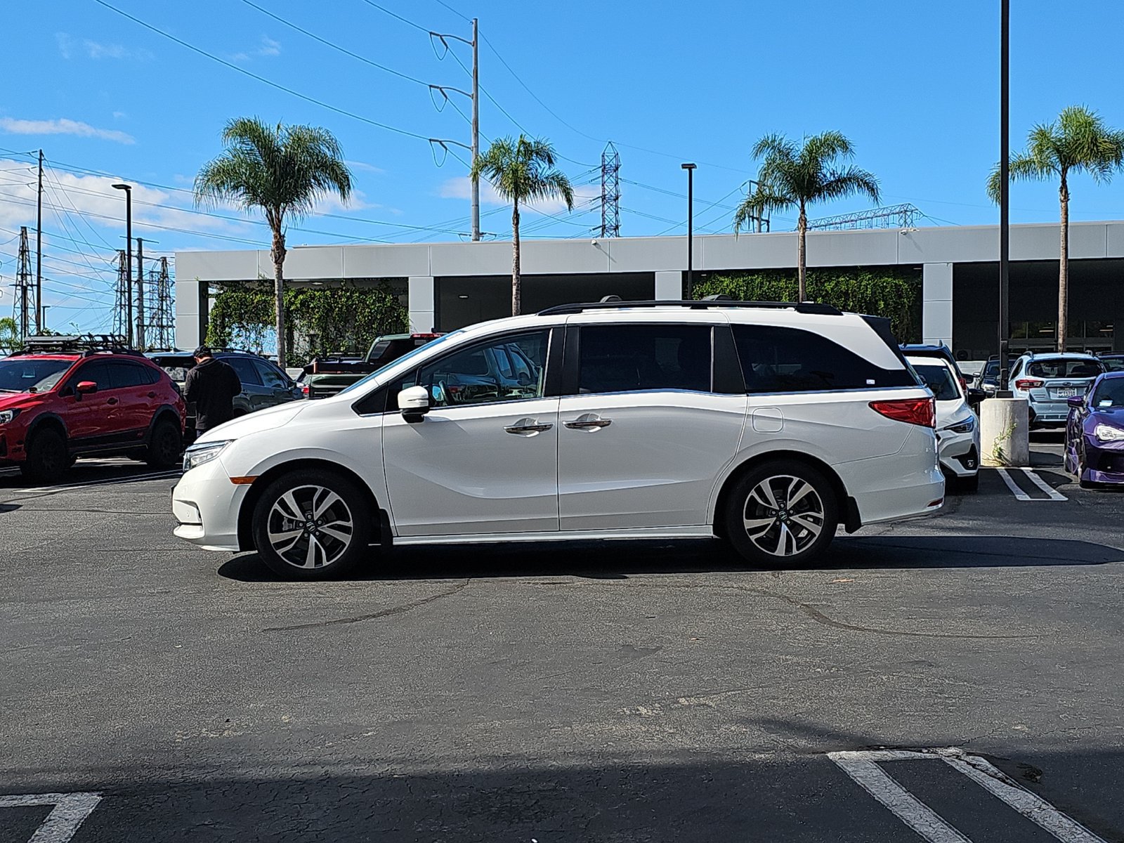 Used 2024 Honda Odyssey Touring image 4