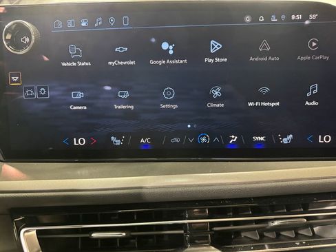 New 2026 Chevrolet Traverse LT w/ Sun and Wheel Package AWD/4WD image 14
