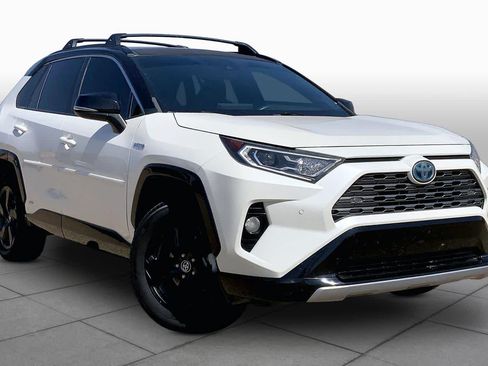 Used 2020 Toyota RAV4 XSE AWD/4WD image 3