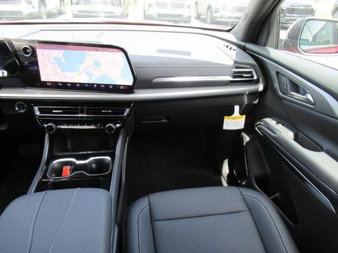 New 2025 Chevrolet Traverse LT w/ Enhanced Driving Package image 13