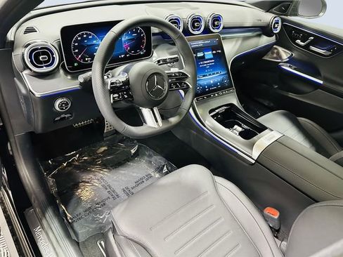 Used 2025 Mercedes-Benz C 300 4MATIC Sedan image 5