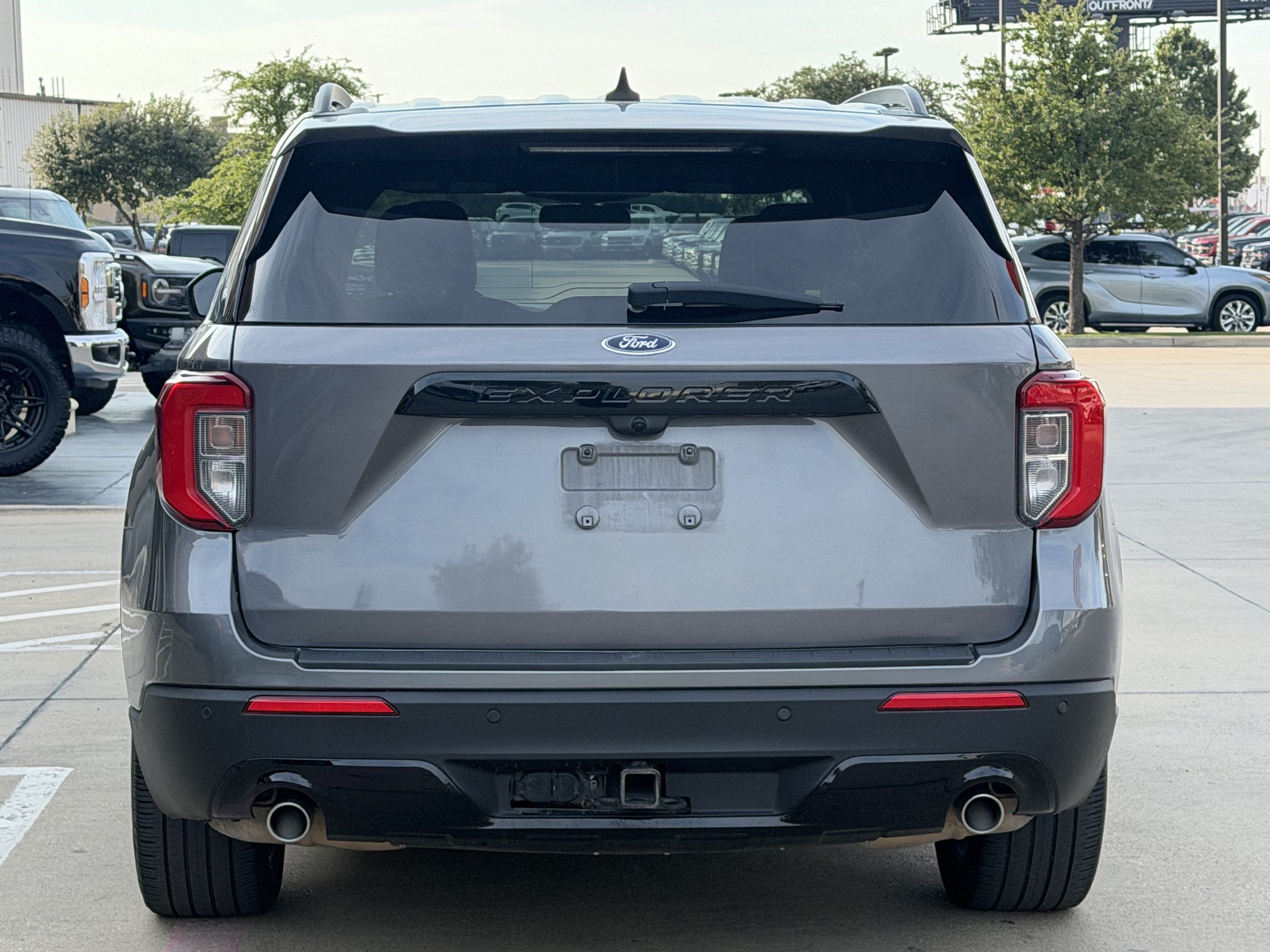 Used 2022 Ford Explorer ST-Line w/ Class IV Trailer Tow Package RWD image 5