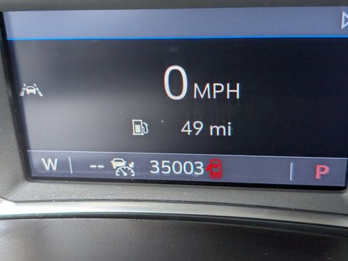 Used 2023 Chevrolet Equinox Premier FWD image 13