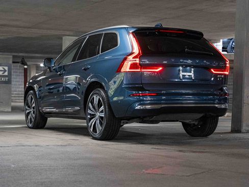 Certified 2023 Volvo XC60 B5 Plus w/ Climate Package AWD/4WD image 5