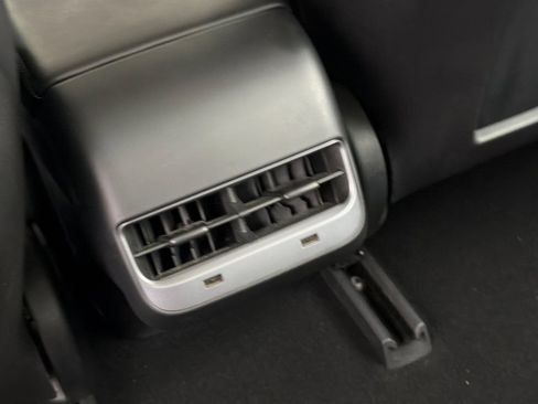 Used 2017 Tesla Model 3 Long Range image 15