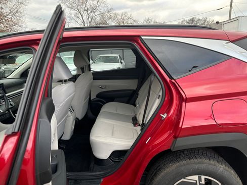 Used 2025 Hyundai Tucson Blue image 25