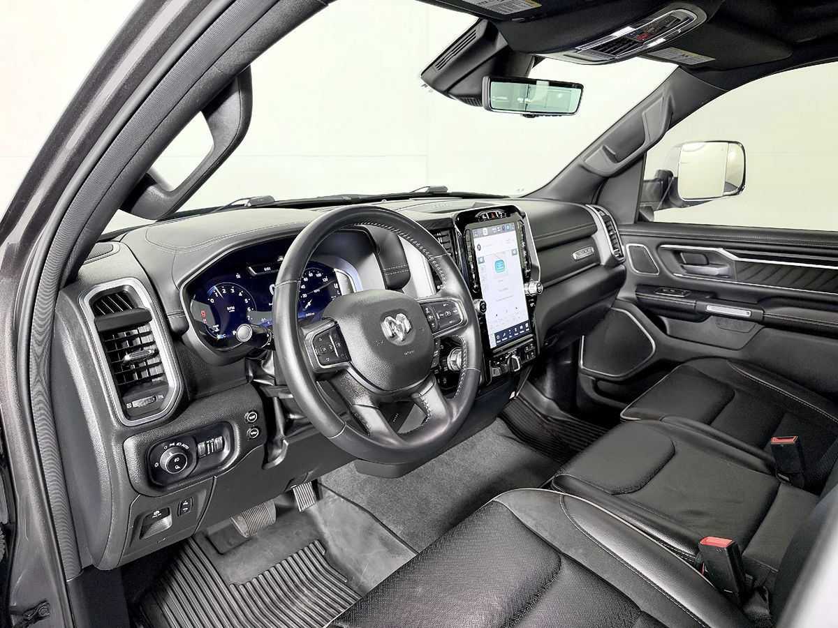 Used 2023 RAM 1500 Laramie AWD/4WD image 33