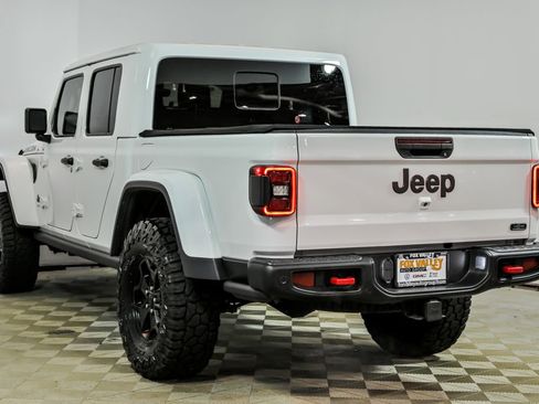 Used 2020 Jeep Gladiator Rubicon AWD/4WD image 6