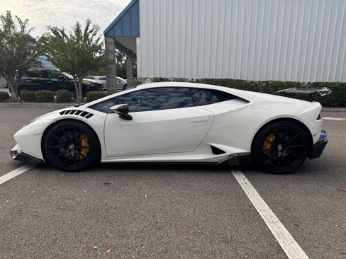 Used 2015 Lamborghini Huracan LP 610-4 image 5