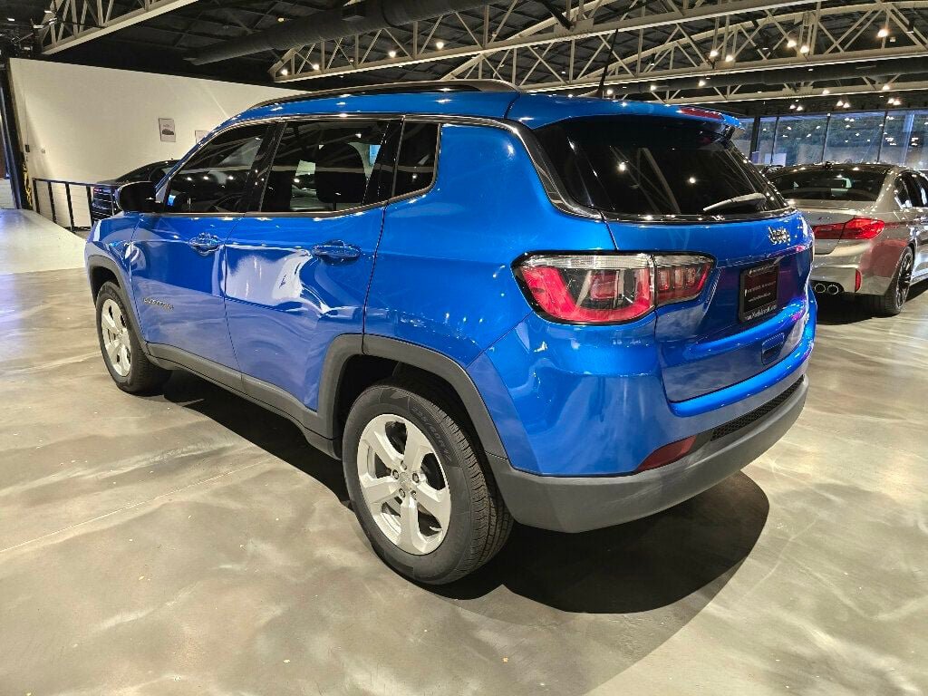 Used 2017 Jeep Compass Latitude w/ Popular Equipment Group FWD image 7