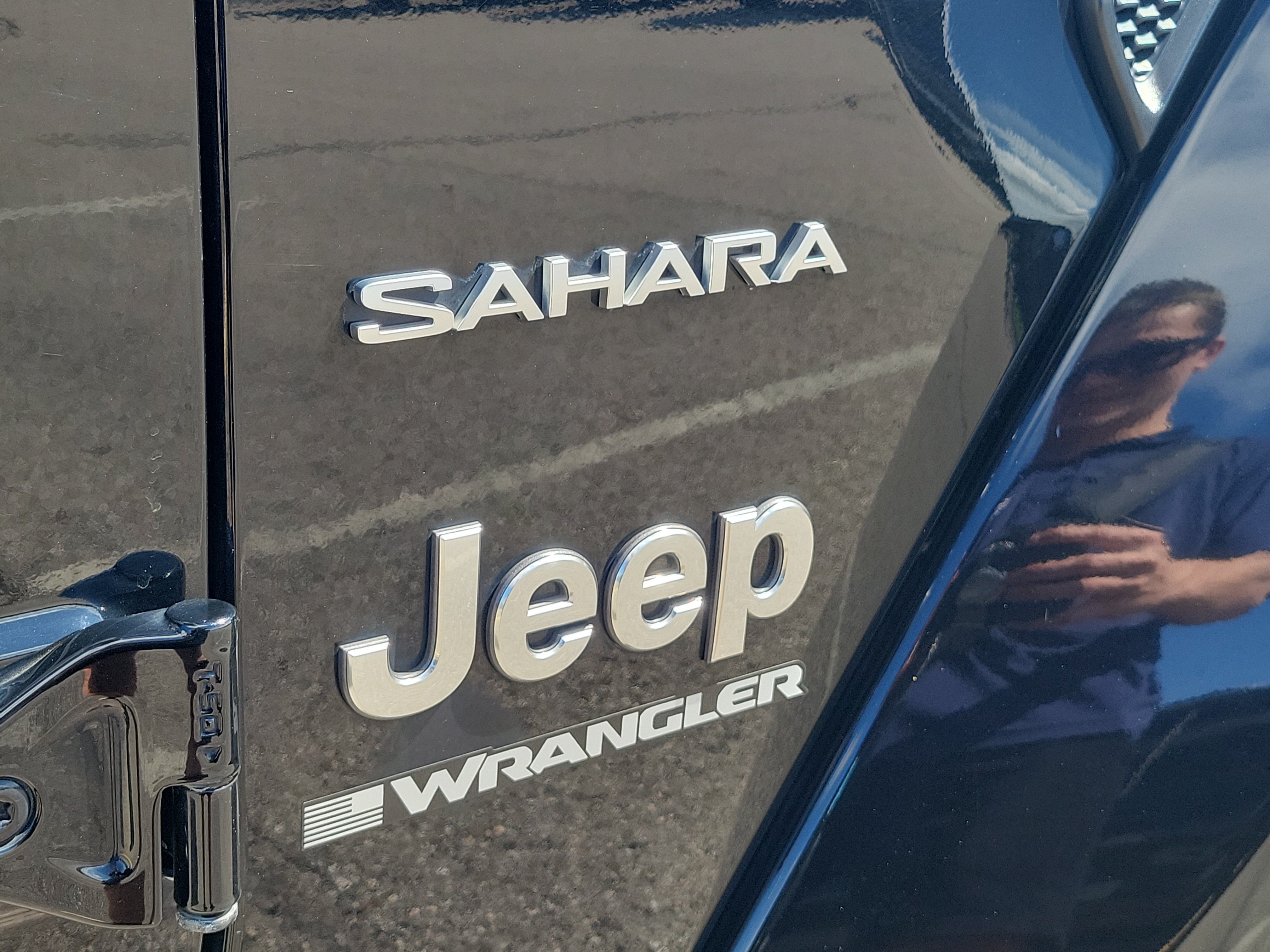 Used 2023 Jeep Wrangler Unlimited Sahara AWD/4WD image 6